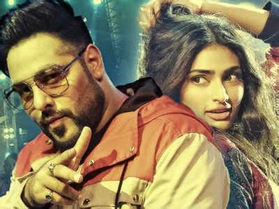 Nawabzaade Song Tere Naal Nachna Featuring Athiya Shetty And