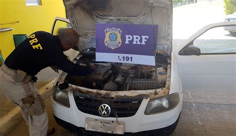 Prf Recupera Carro Roubado H Tr S Anos Que Circulava Clonado