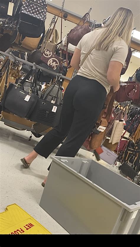 Thick Pawg Blonde Milf😋 Spandex Leggings And Yoga Pants Forum