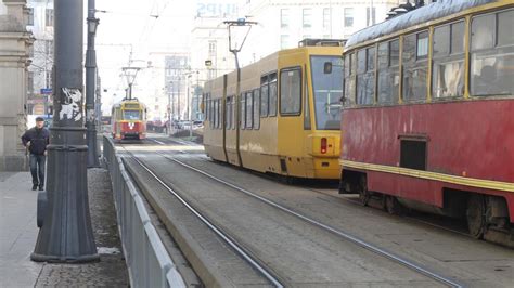 Tramwaje nie jeżdżą od placu Zbawiciela TVN Warszawa