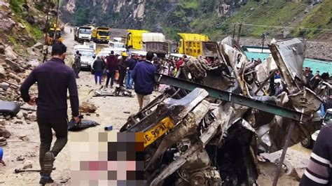 Seven Dead In A Road Accident At Dangduru Dam Site In Kishtwar Jammu