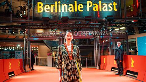 Foto Cerita Laura Basuki Premiere Film Before Now And Then Di Berlinale