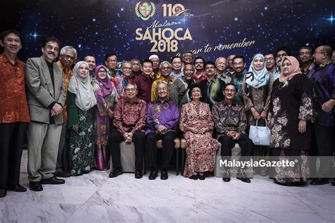 Tun Dr Mahathir Dan Isteri Hadir Makan Malam Persatuan Bekas Pelajar