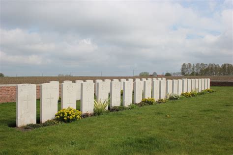 Commonwealth War Cemetery Welsh Caesar S Nose Boezinge Ieper