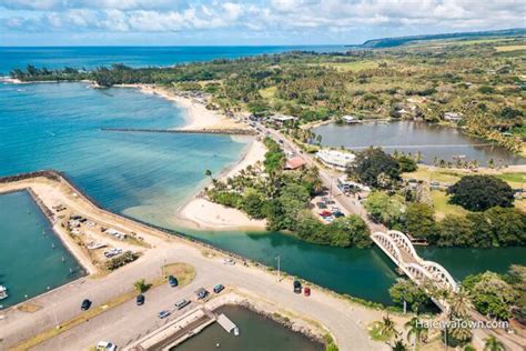 Haleiwa Beach Park, Oahu, Hawaii (What to See and Do) - Haleiwa Town