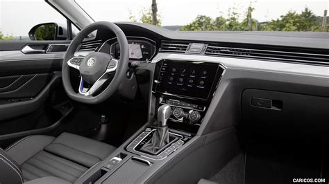 2020 Volkswagen Passat GTE Variant (Plug-In Hybrid; EU-Spec) - Interior ...