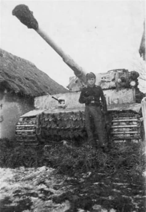 German Tiger I Tank 2 World War Photos