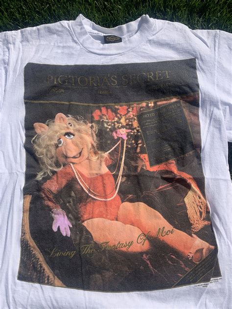 Vintage Vintage Muppets Miss Piggy Pigtoria S Secret Changes Tee Grailed