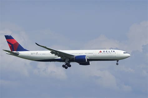 デルタ航空 Airbus A330 900 N407DX 羽田空港 航空フォト by 飛行機ゆうちゃんさん 撮影2021年06月24日