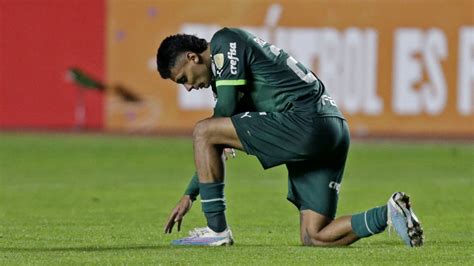 Richard Ríos se lleva elogios en Palmeiras tras debut en Brasileirao