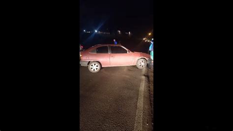 Carro E Caminh O Da Codeca Se Envolvem Em Acidente No Viaduto Da Rota