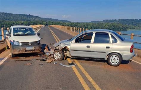 Iturama Ve Culos Colidem Na Ponte Da Gua Vermelha