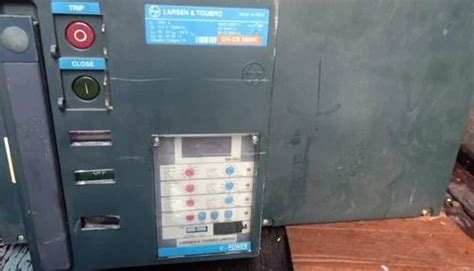 No Of Poles Four Pole L T Cn Cs C Air Circuit Breaker A D