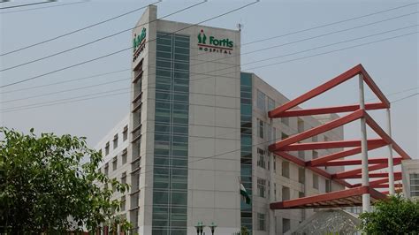 Fortis Healthcare Divests Fortis Malar Hospital For 128 Crore Details