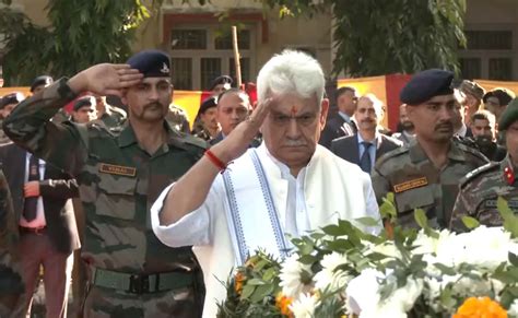 Jammu And Kashmir Lt Guv Manoj Sinha Lays Wreath And Pays Tribute To