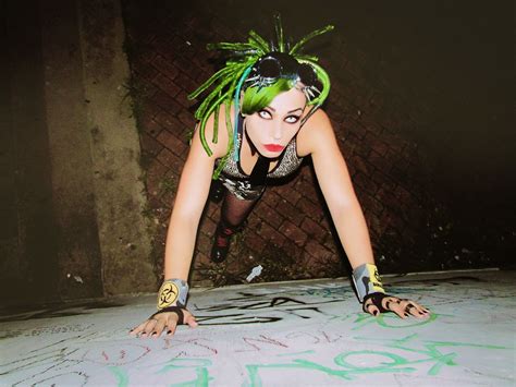 Pin De Aline Ignacio Em Cyber Goth Brasil