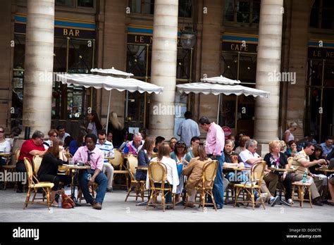 Cafe At Palais Royal In Paris Hi Res Stock Photography And Images Alamy