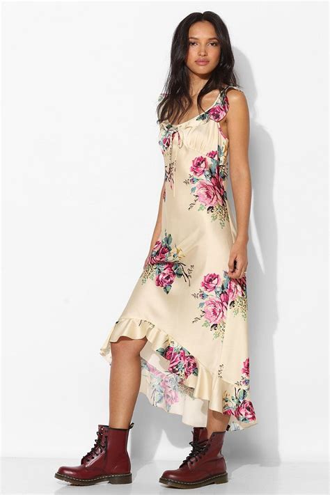 Betsey Johnson Vintage For Uo Alice Flutter Midi Dress In Urban