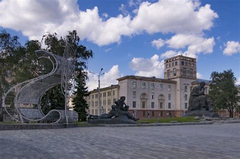 minsk belarus july    statue yakub kolas  yakub kolas