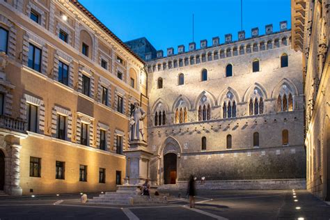 Monte dei Paschi di Siena, World's Oldest Bank, Nears an End - The New York Times