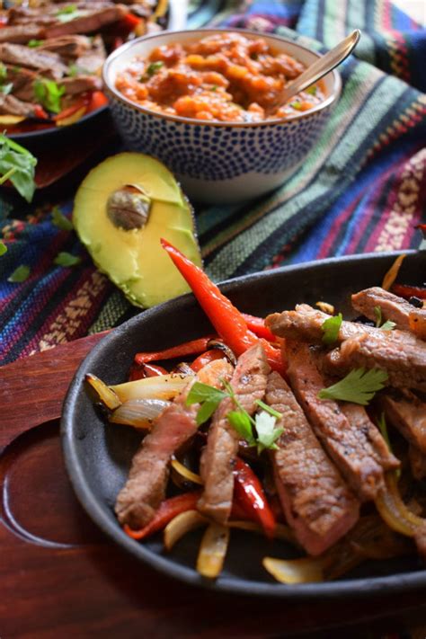 Spicy Steak Fajitas With Roasted Tomato Salsa Julias Cuisine