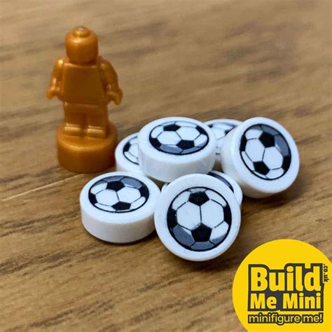 LEGO Minifigure Official Football | Build Me Mini