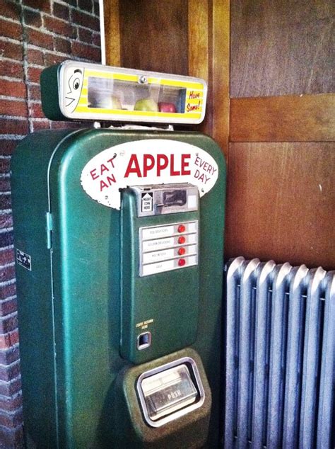 The Amazing Apple Vending Machine of Hyde Park, New York