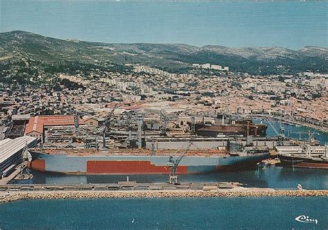 Chantiers Navals De La Ciotat 1972 Juin 1972 Premier Plan Flickr