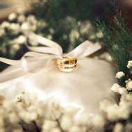 tischdeko hochzeit kerzenhuellen cake topper mit namen