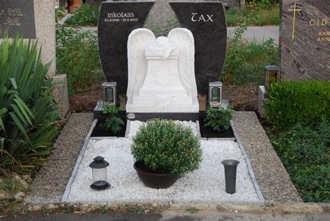 Best 25+ Graveside decorations ideas on Pinterest | Grave decorations ...