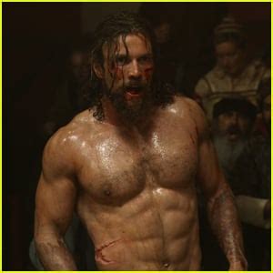 Leo Suter Goes Shirtless For Fight Scene In Vikings Valhalla Sea