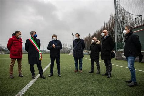 La Cerimonia Di Inaugurazione Della Stele Giornale Di Brescia