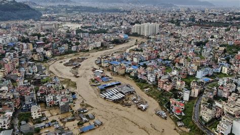 Berschwemmungen In Nepal Zahl Der Toten Steigt Ber