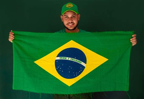 Close-up of Red, White, and Green Country Flag · Free Stock Photo