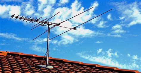 10 Antena TV Terbaik Rekomendasi Indoor Dan Outdoor Andalan