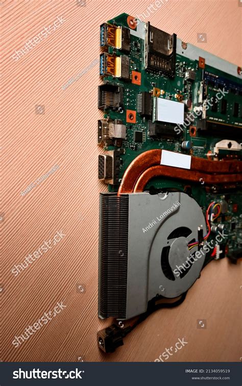 Motherboard Laptop Repair Maintenance Usb Connectors Stock Photo 2134059519 | Shutterstock