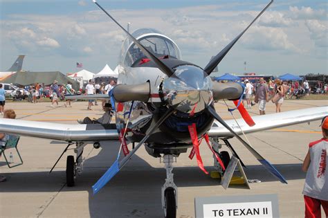 T-6 Texan II Walk Around Page 1