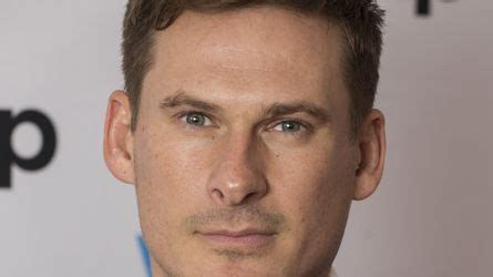 Blue S Nger Lee Ryan Erwartet Zum F Nften Mal Nachwuchs