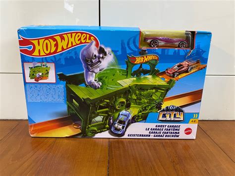 Hot Wheels Ghost Garage Playset Hobbies Toys Toys Games On Carousell
