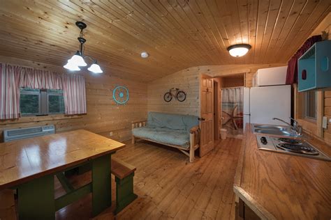 Deluxe Cabin - Wisconsin Camping at Green Lake Campground