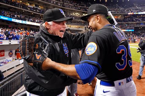 Buck Showalter is reshaping the first-place Mets, one detail at a time ...