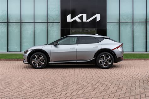 Kia Reveals Uk Specifications And Pricing For The Ev6 X C Cuk