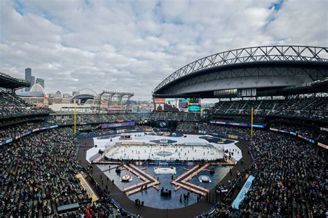 47313 At T Mobile Park See Kraken Dominate Golden Knights 3 0 In 2024