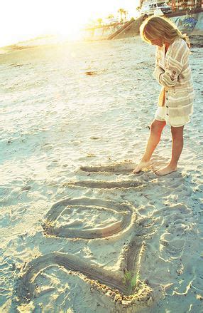 Fun & Creative Ideas for Beach Pictures | Kristen Duke Photography