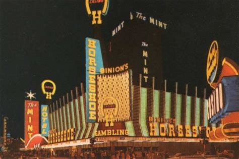 Pulp International - Nine vintage Las Vegas postcards