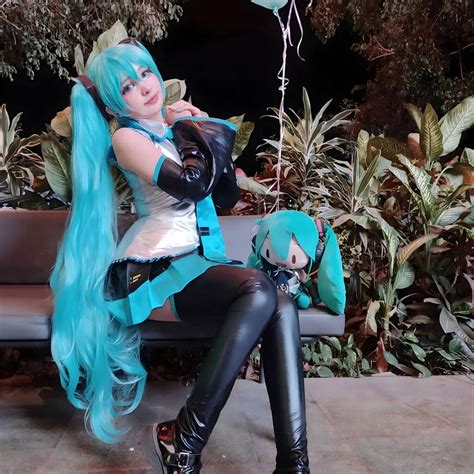 Cosplay Of Hatsune Miku 22 By Alexandregrondin On Deviantart