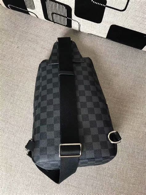 Louis Vuitton Mens Bag Slingshot Iqs Executive