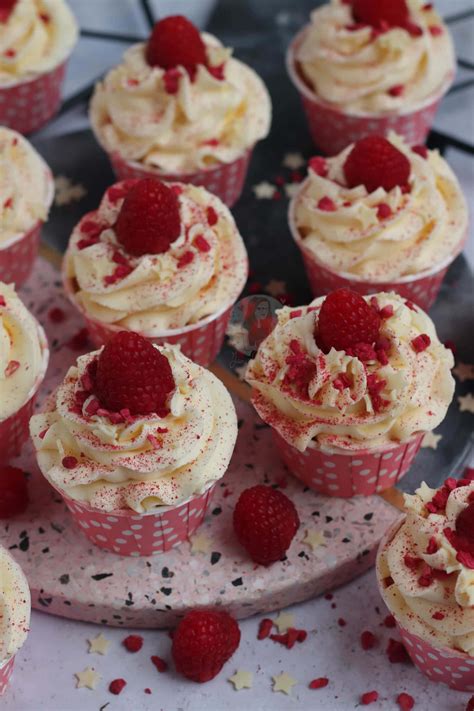 White Chocolate Raspberry Cupcakes Jane S Patisserie