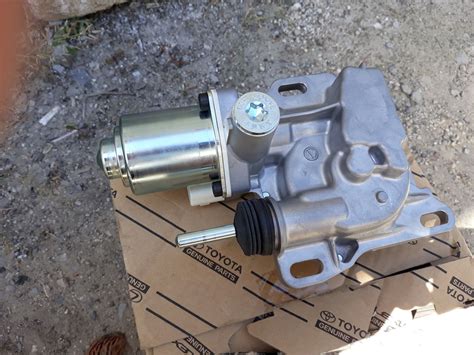 активатор/актуатор включения сцепления Тойота Ярис Toyota Yaris