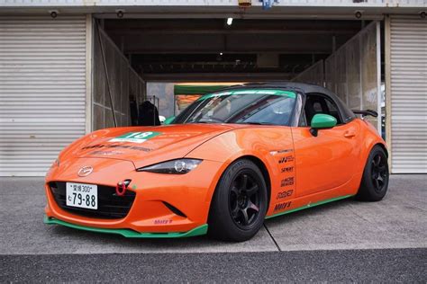 Someone Made A Hardtop For The Nd Miata Miata Mazda Cars Mazda Mx5